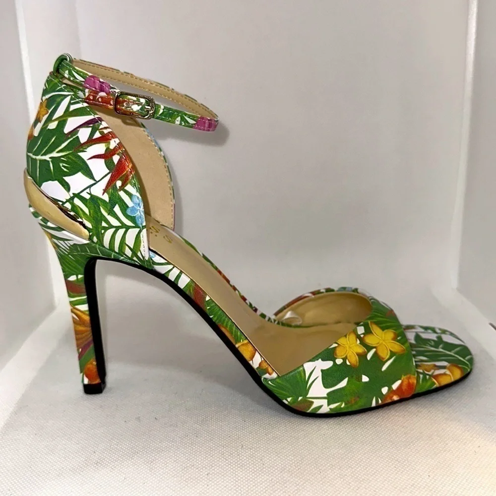 Guess Tropical Print Stiletto Heels with Ankle Strap Size 9.5M - NWOT